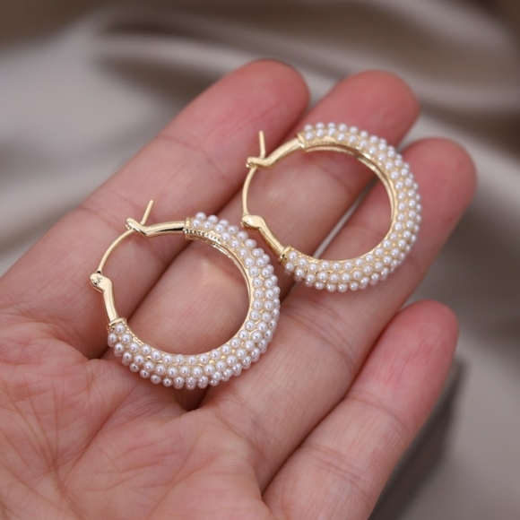 14k gold over sterling pearl hoop earrings - Picture 3 of 6